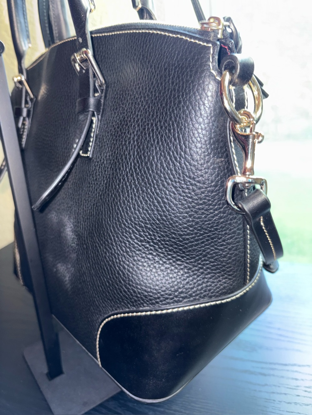 NWOT Dooney & Bourke Black Pebbled Leather Dome Satchel. NWOT - Picture 4 of 9